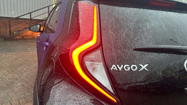 Toyota Aygo X 1.0 VVT-i Edge 5dr Petrol Hatchback